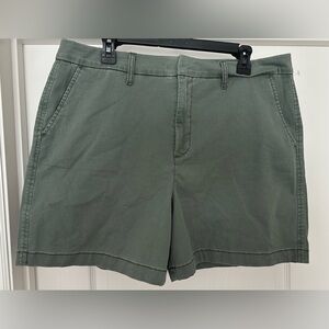 Chino Shorts Anne Klein Jeans Olive Green Women's Sz 16 pockets NWT 6 in inseem